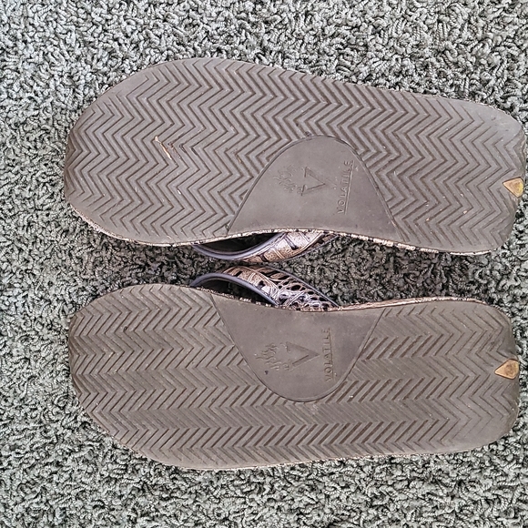 Voltaire flip flops - Picture 3 of 3